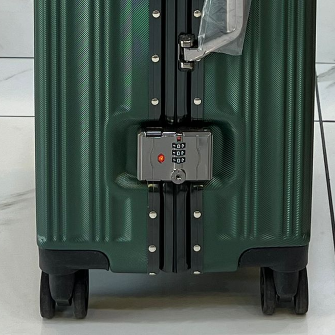 Laguage And Travel Bags