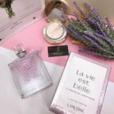 La Vie Est Belle Flowers Of Happiness L Eau De Parfum 75Ml