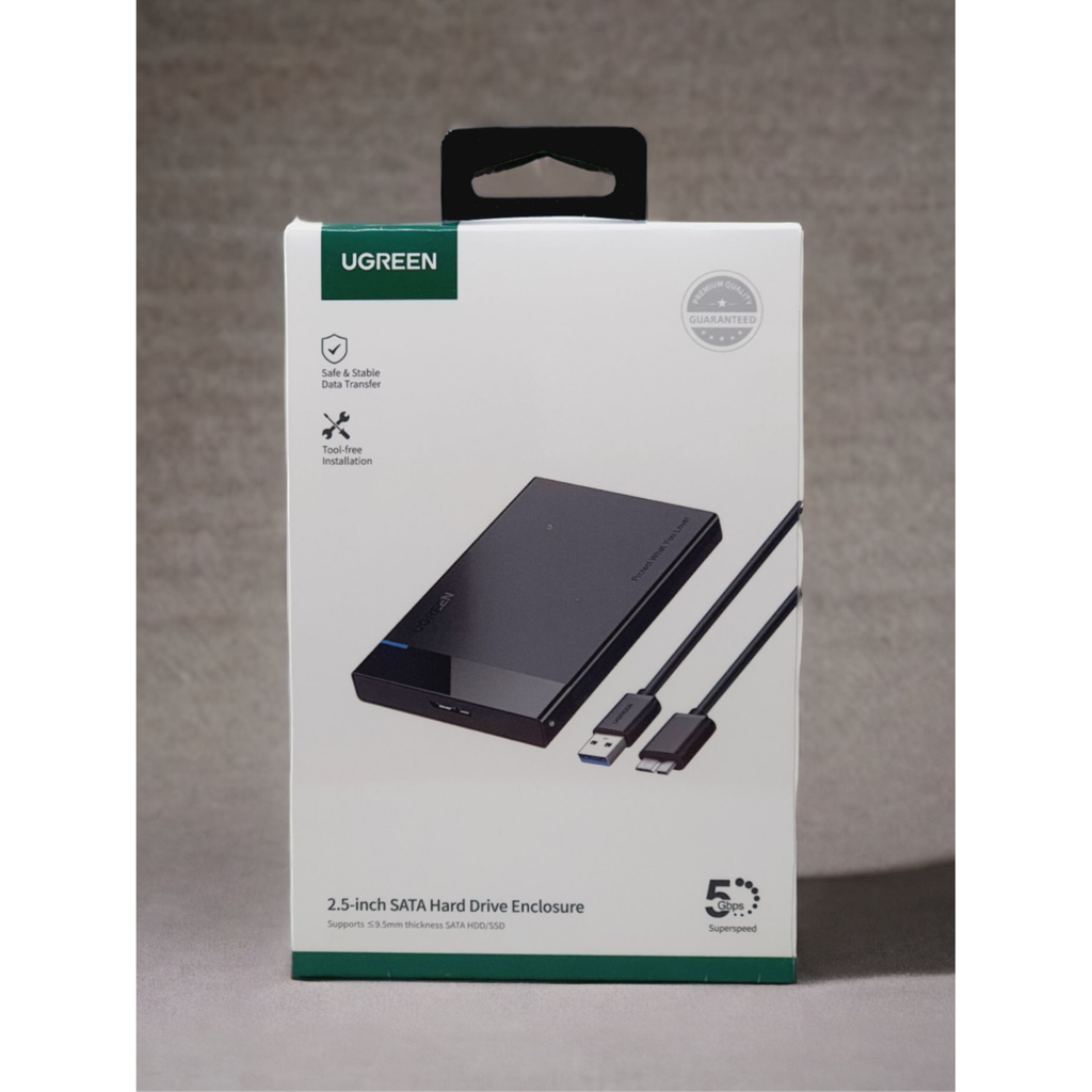UGREEN 2.5-INCH SATA AND HARD DRIVE ENCLOSURE