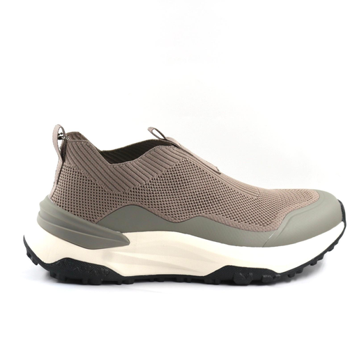 Men Sneaker (Size 40)